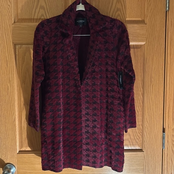 NWT Liverpool Women's Burgundy Houndstooth Sweater Jacket XS Soft - Picture 3 of 6